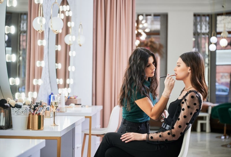 Studio Makeup Examples How to set up a make-up studio at home – Alessandro Design