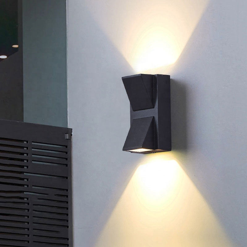 Fantas Outdoor and Indoor LED Wall Lamp, 4 Sources x 1W, IP65, Metallic, Black, 3000K