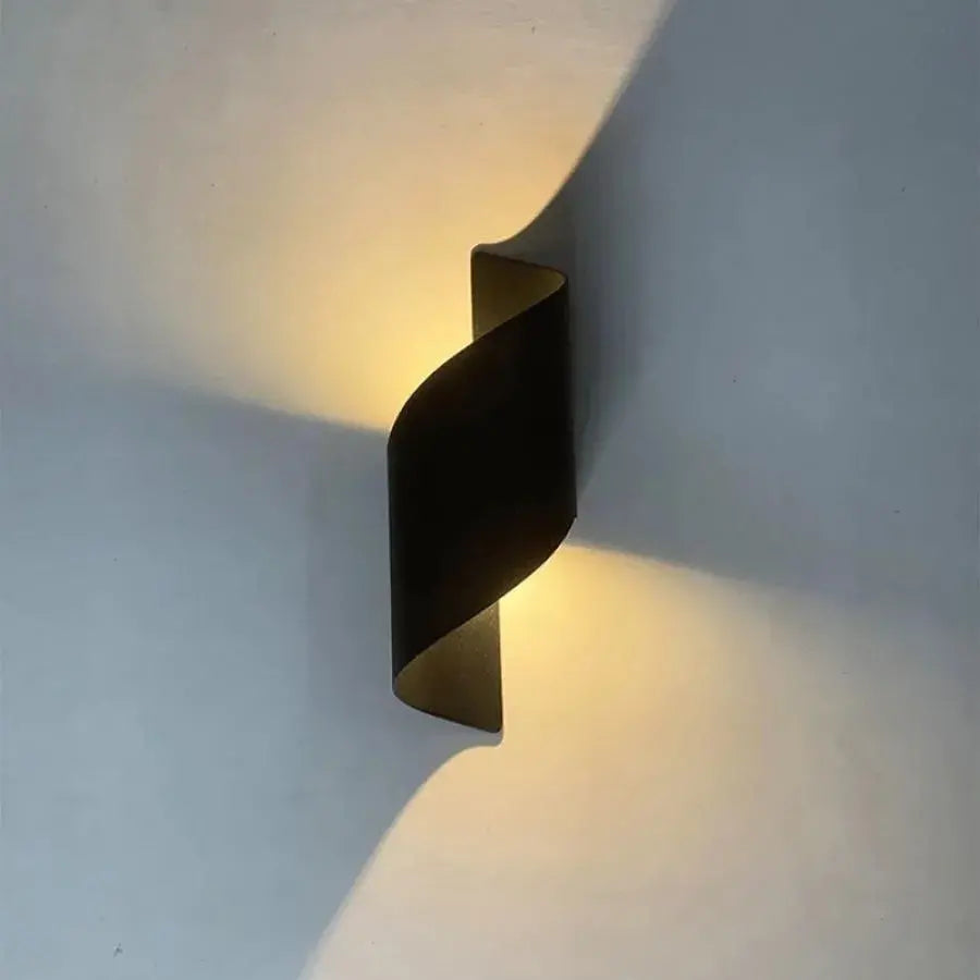 Angela Outdoor Wall Lamp, 10W, Black