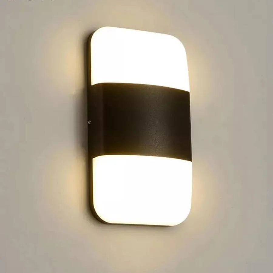 Geni Outdoor Wall Lamp, 12W, Black, 3000K
