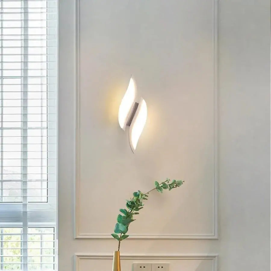 Augusta LED Wall Lamp, 16W, White, Cold/Warm/Neutral Light