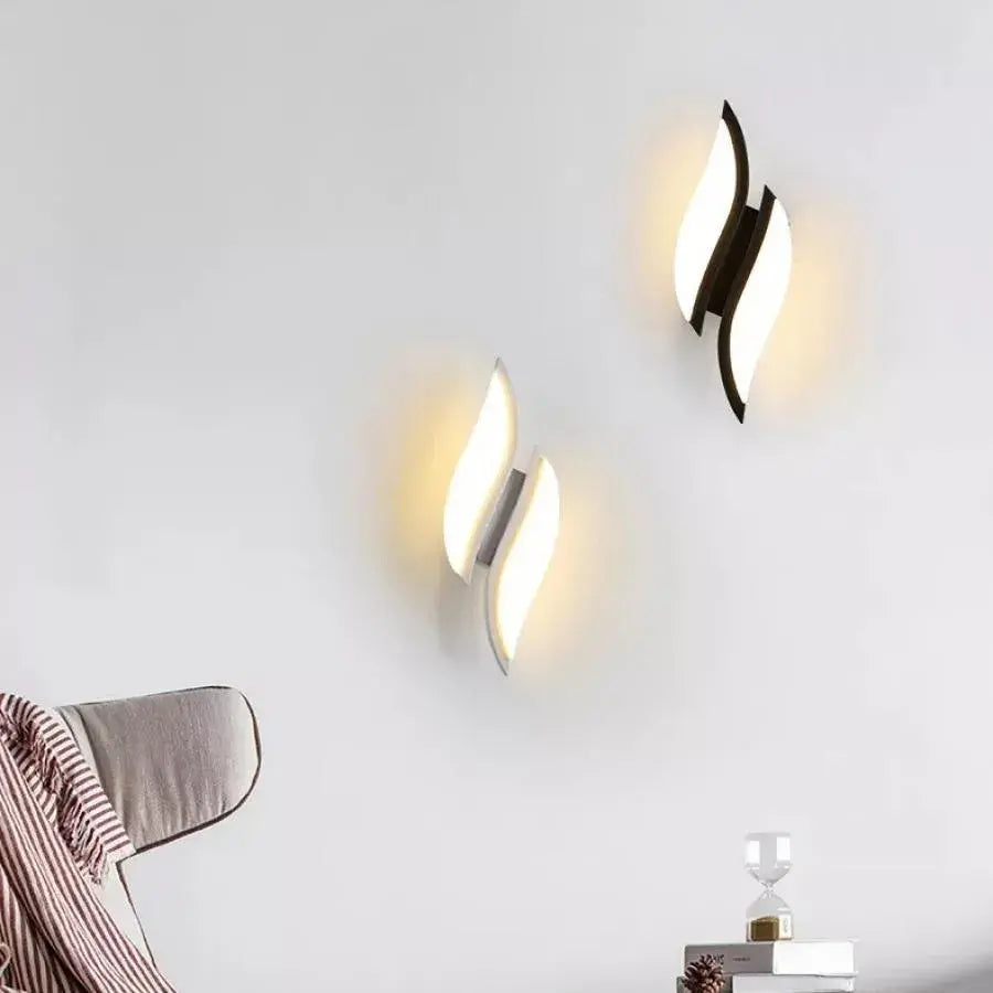 Augusta LED Wall Lamp, 16W, Black, Cold/Warm/Neutral Light