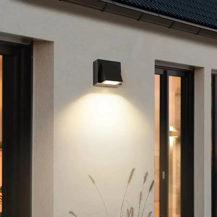 Matthias 5W Outdoor LED Wall Light Black